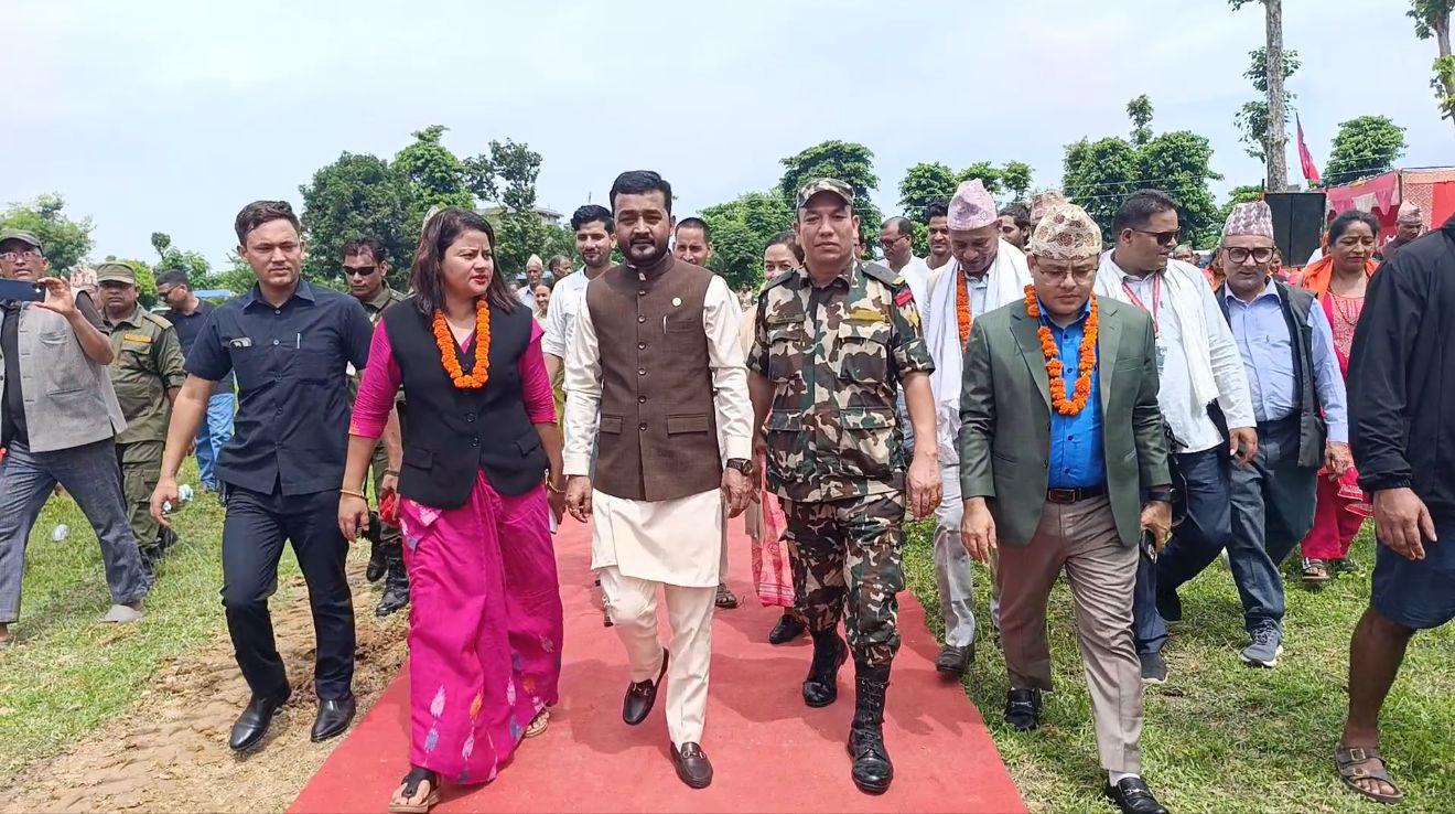 विकासको यात्रामा सरकार जनतासँग काँधमा काँध मिलाएर अघि बढ्छ : खानेपानीमन्त्री यादव