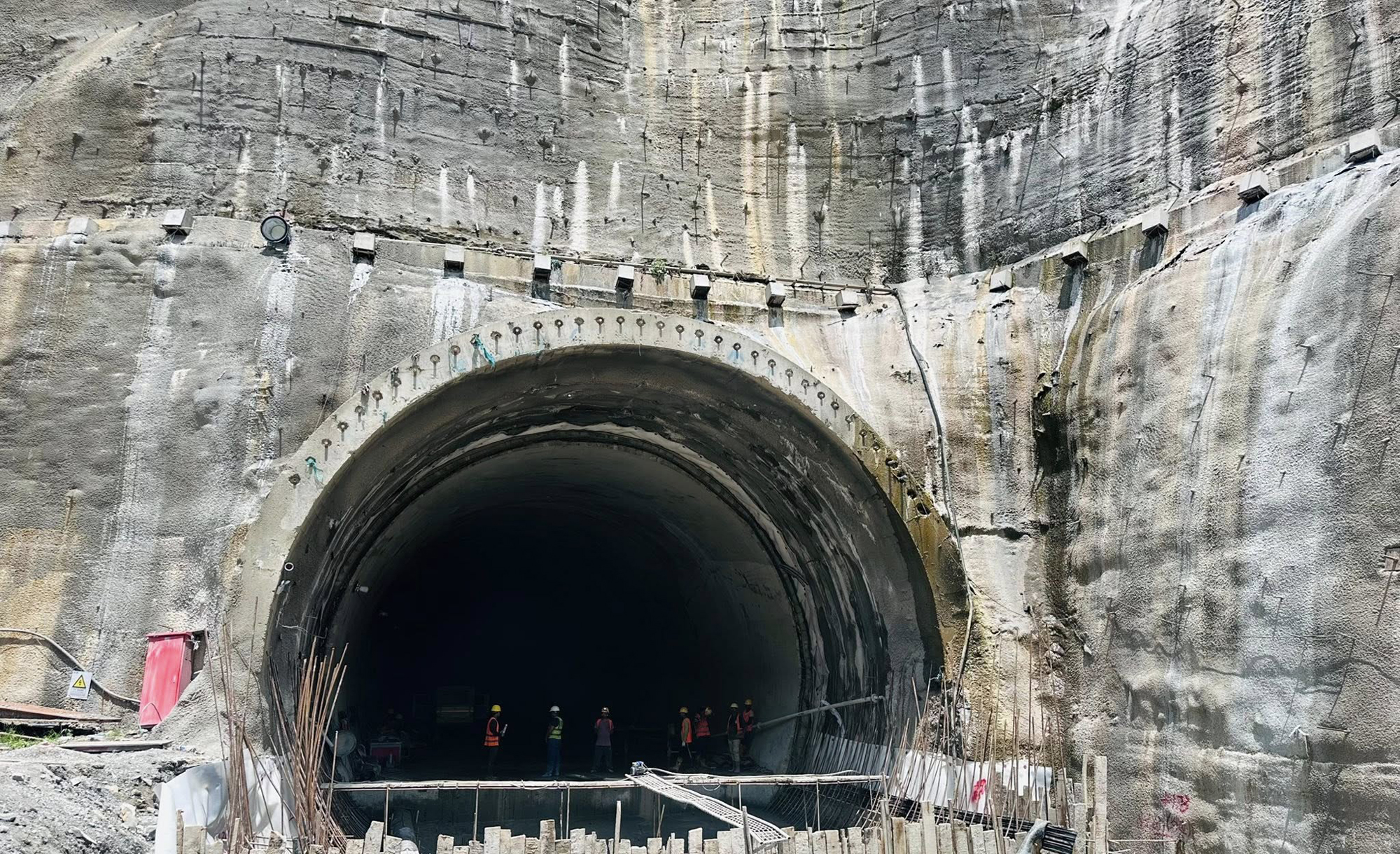 सिद्धबाबा सुरुङमार्ग निर्माणले लियो तीव्र गति: