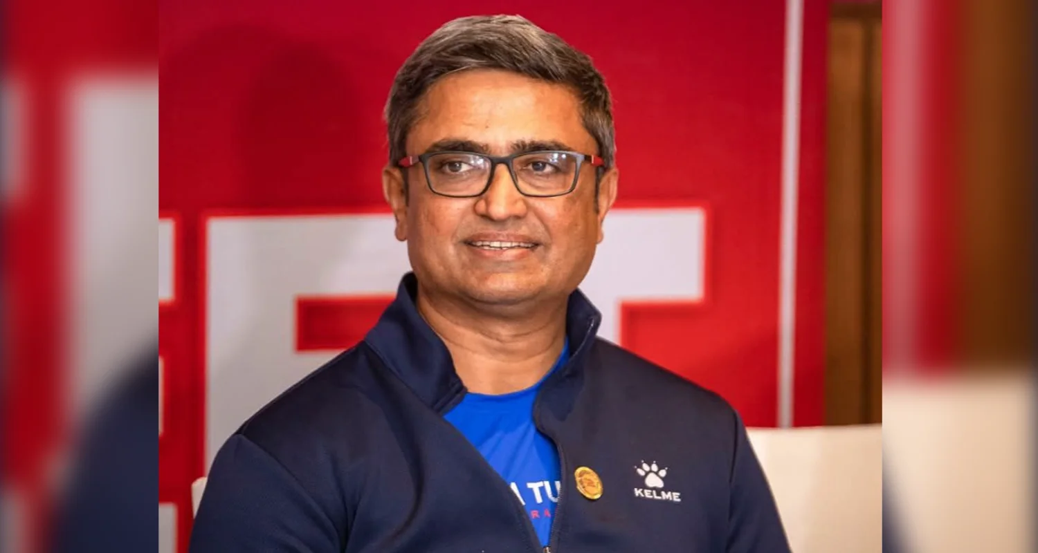 काठमाडौं गोर्खाको मुख्य प्रशिक्षक मोन्टी देसाई आइपुगे नेपाल