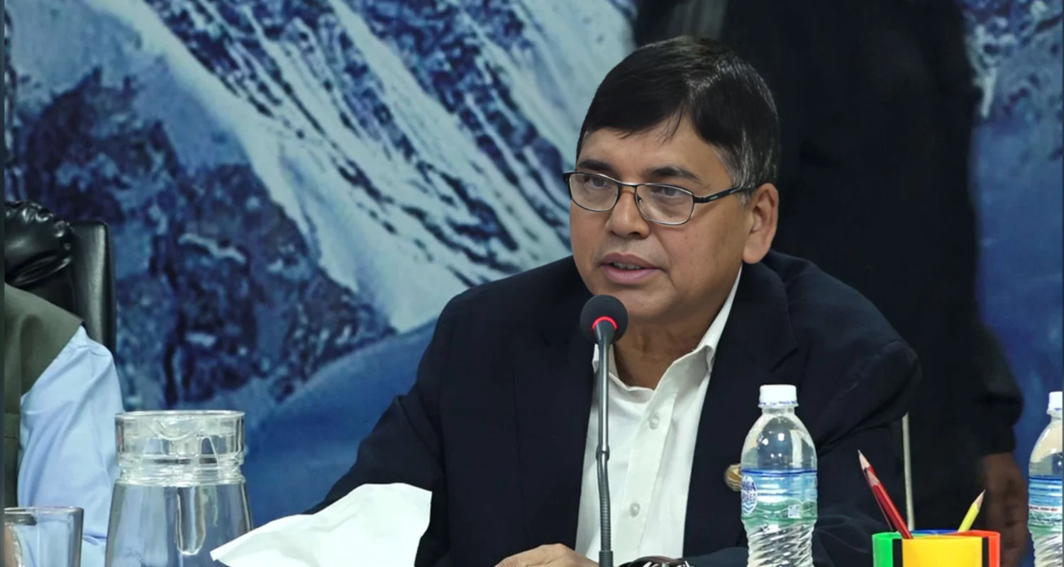 दशै–तिहारमा सार्वजनिक यातायातको भाडा नबढ्ने : मन्त्री दाहाल