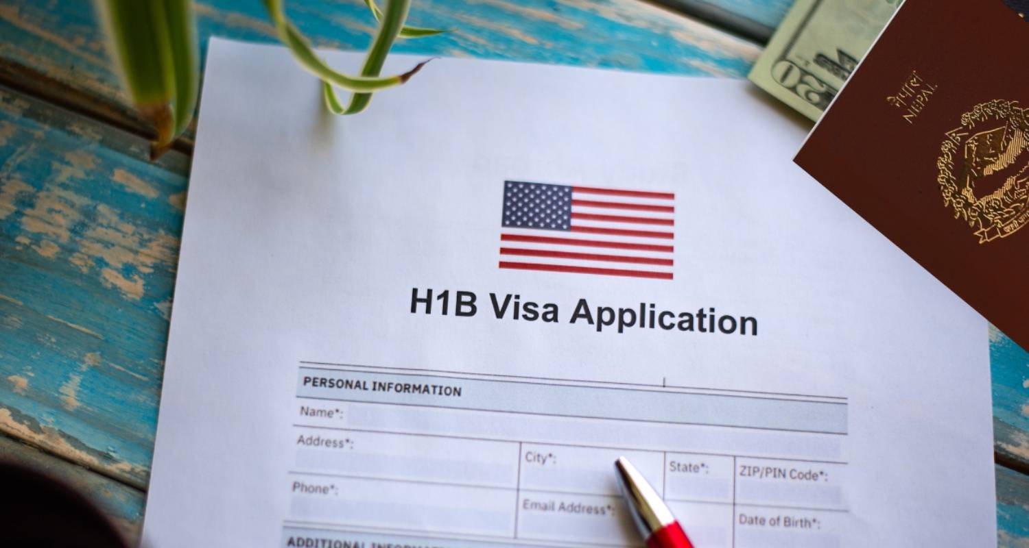 ट्रम्पको नयाँ कदम: H-1B भिसा शुल्कमा भारी वृद्धि, नेपालीलाई असर