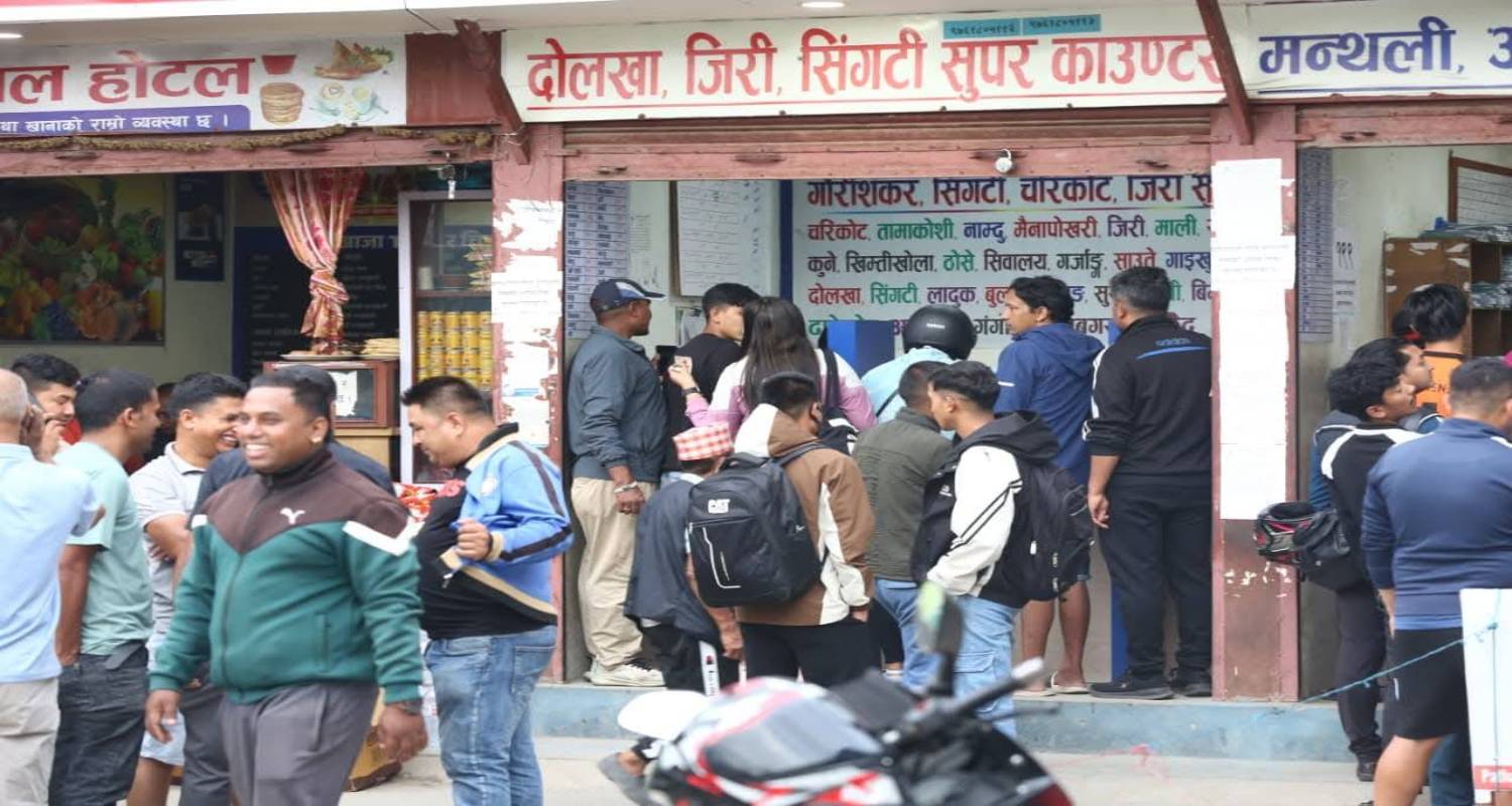 काठमाडौं छोड्नेको ताँती: ४३ हजार यात्रुले उपत्यका छाडे