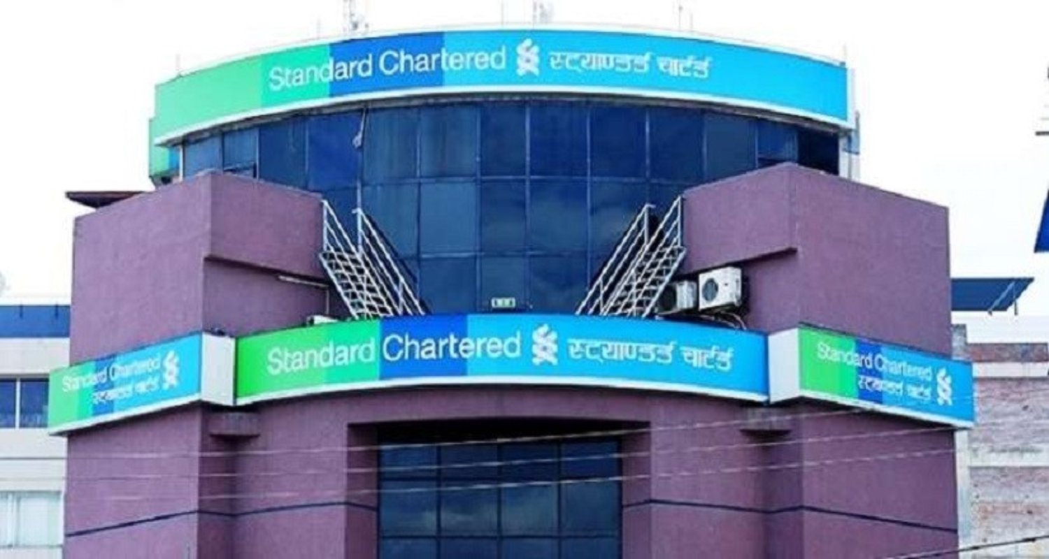 अर्थतन्त्र सुस्त हुँदा पनि बैंकहरूको कर्जा बढाउने ‘अस्वाभाविक’ रफ्तार