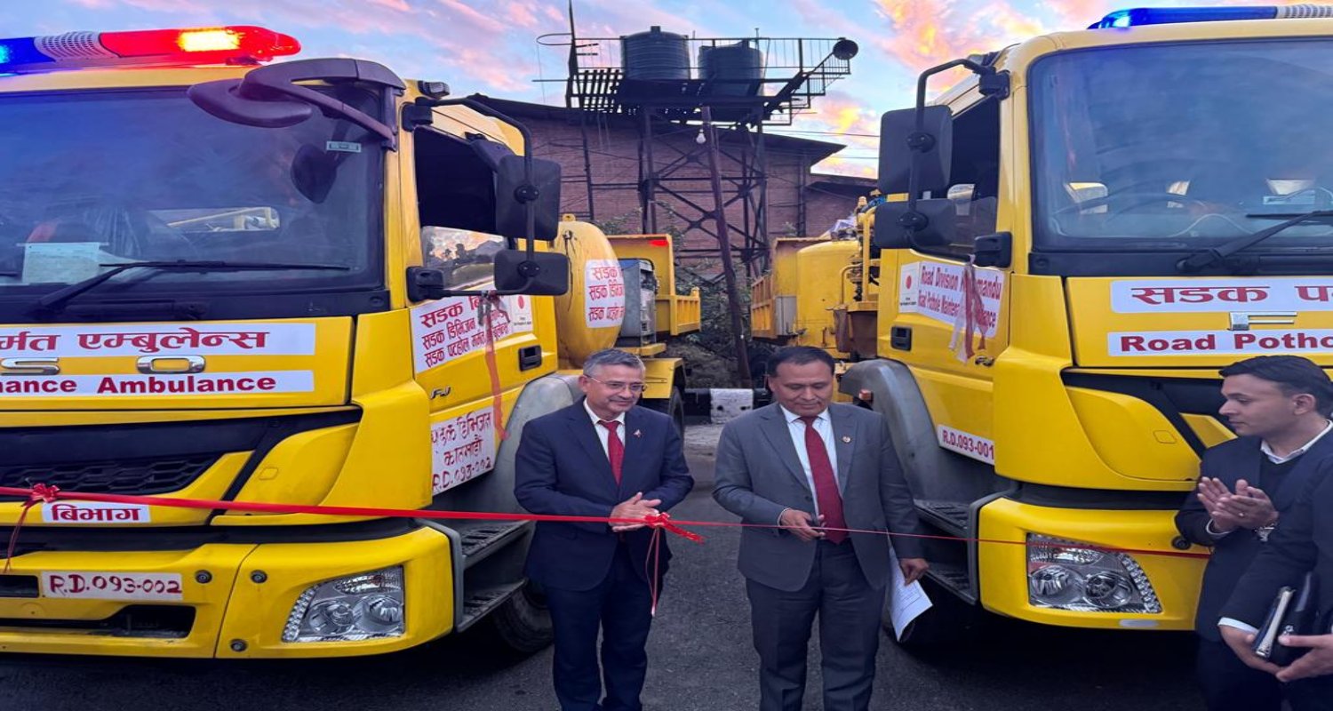 काठमाडौंमा पहिलो सडक एम्बुलेन्स सञ्चालन