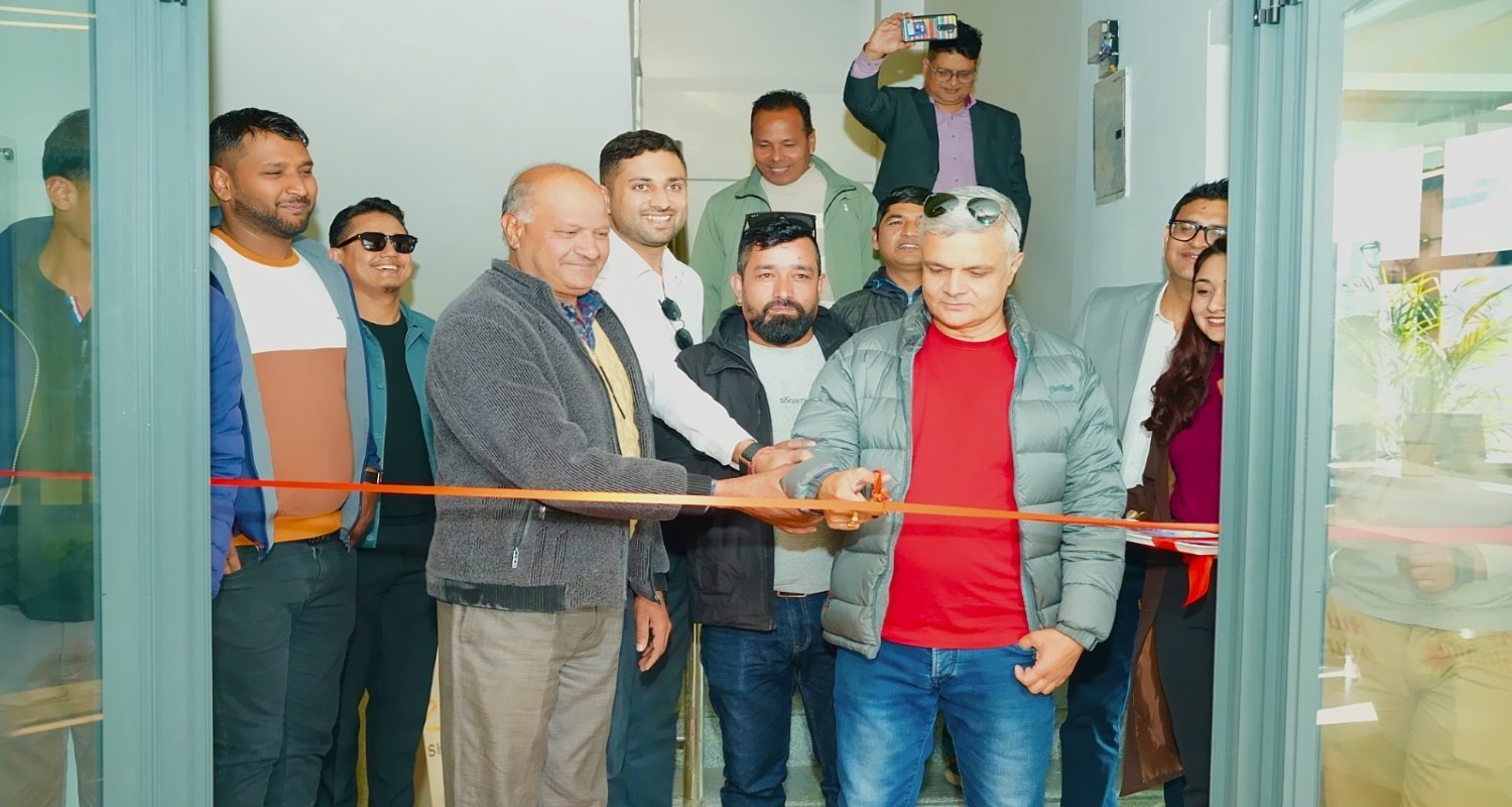 हुलासको ‘स्काइलाइन’ ब्रान्ड सार्वजनिक: मैतीघरमा प्रिमियम झ्याल-ढोकाको ‘अनुभव केन्द्र’ खुल्यो