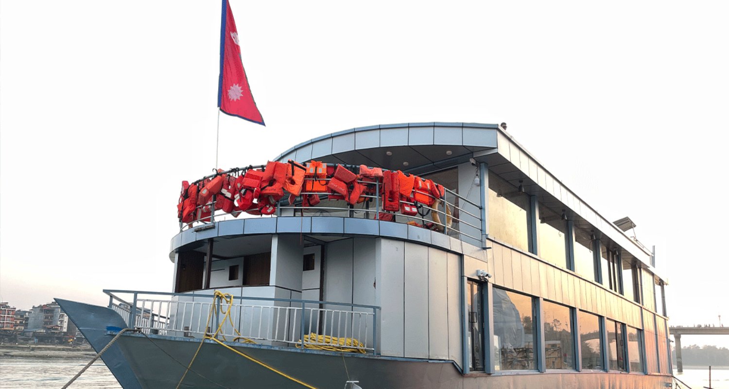 नारायणीमा ‘राइनो क्रुज’, पर्यटनको नयाँ आकर्षण