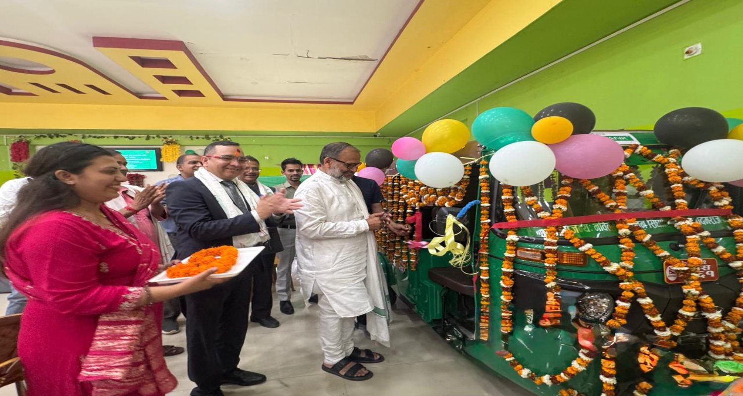 जनकपुर आश्रमलाई नबिलको सेवा वाहन सहयोग